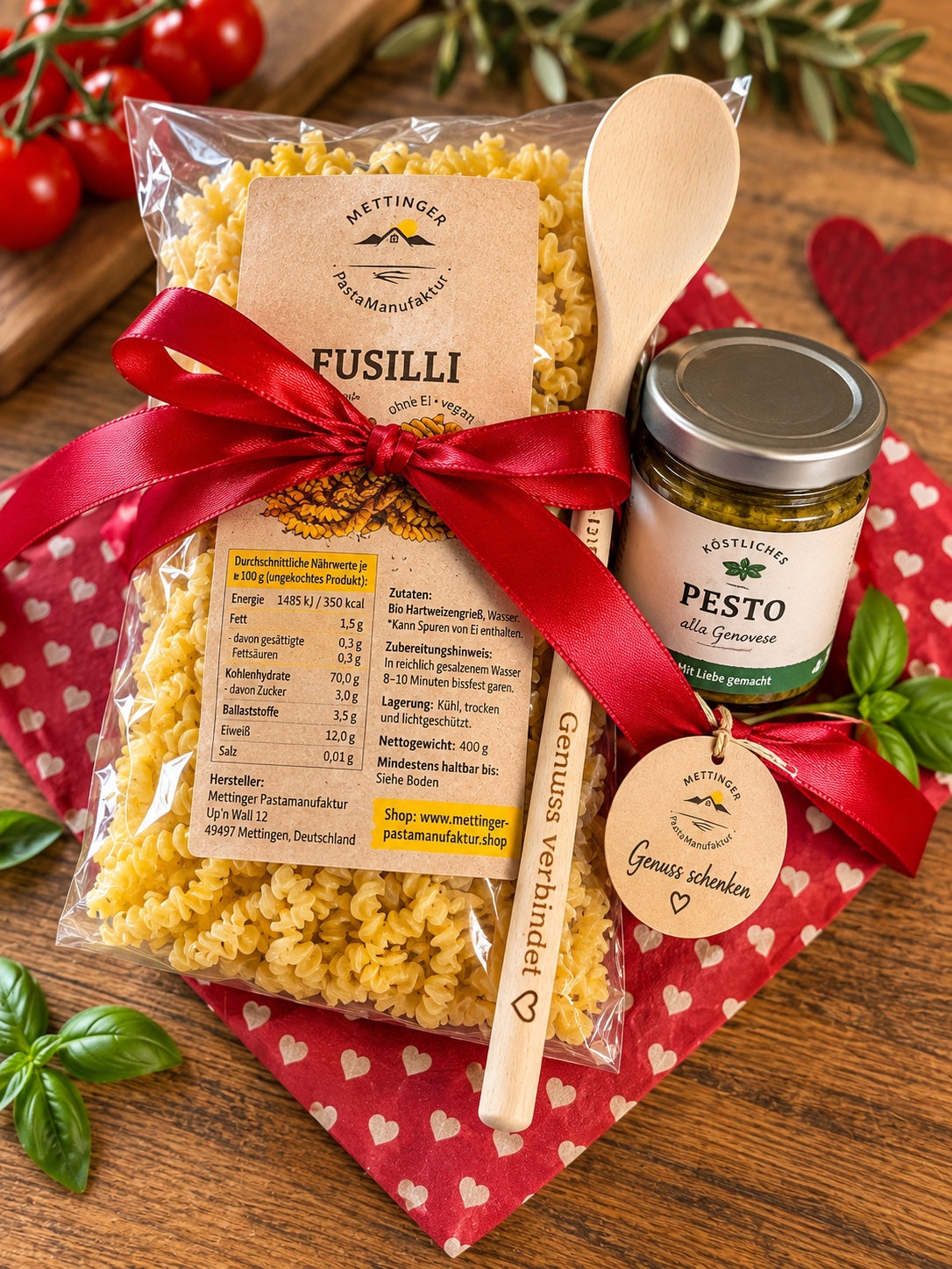 Pasta Geschenkset mit Pesto und Kochlöffel